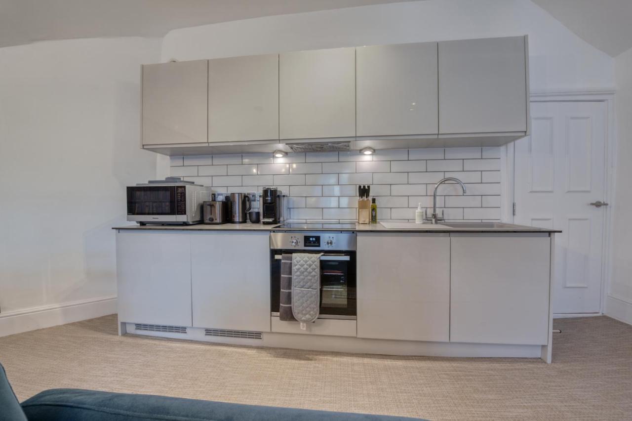 Beautiful Apartment On The Historic Rows Chester Kültér fotó